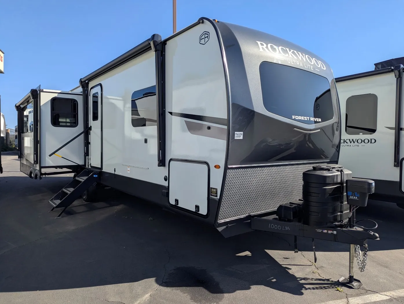 2026 Forest River Rockwood Ultra Lite 2906RL - Photo 2