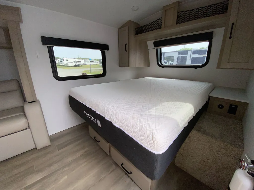 2024 Forest River Rockwood Geo Pro G20FBS, Photos photo 6