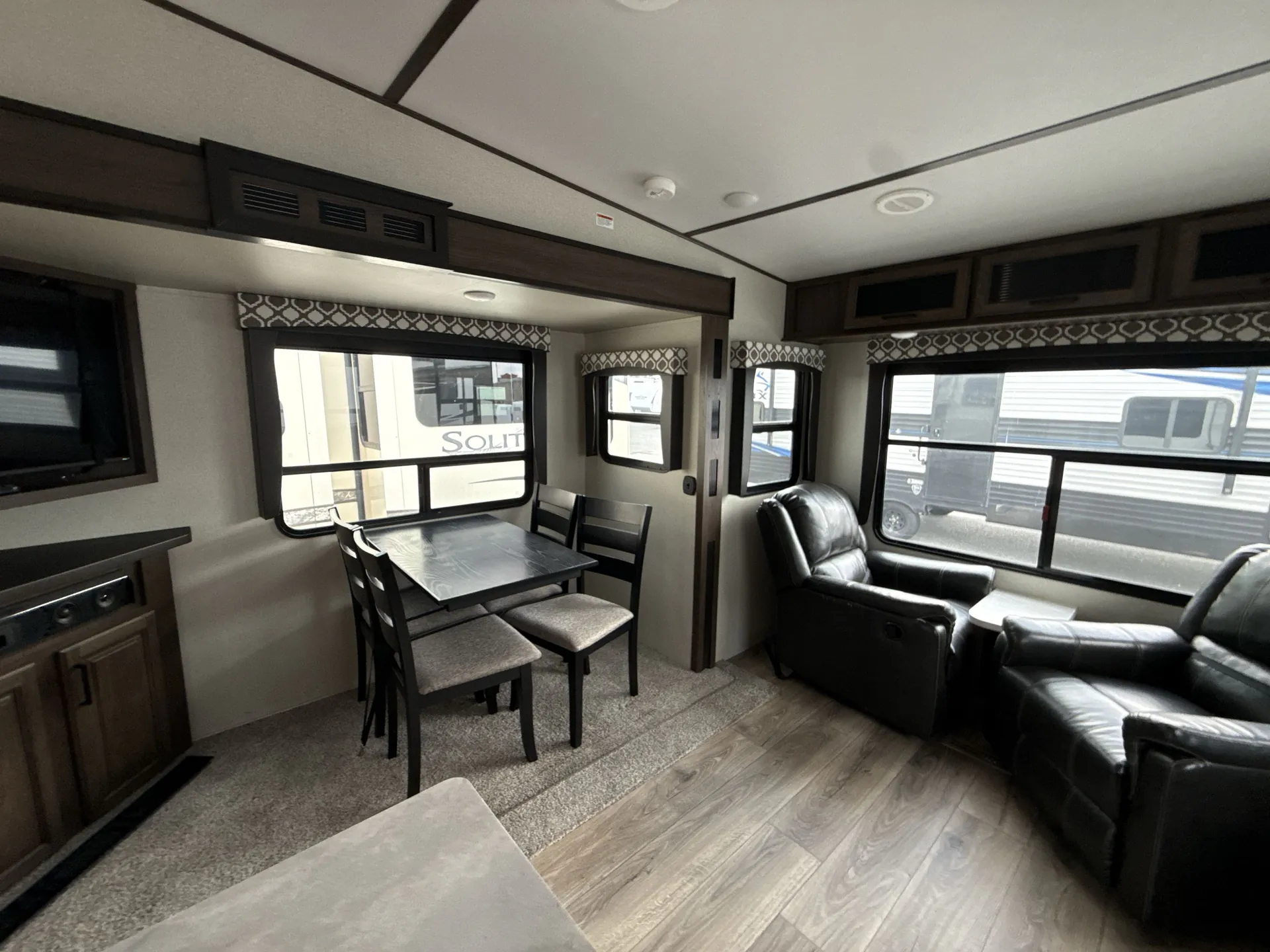 2020 Prime Time Crusader Lite 28RL — living area main