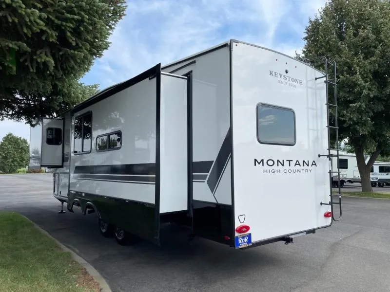 2026 Keystone Montana High Country 325RK - Photo 4