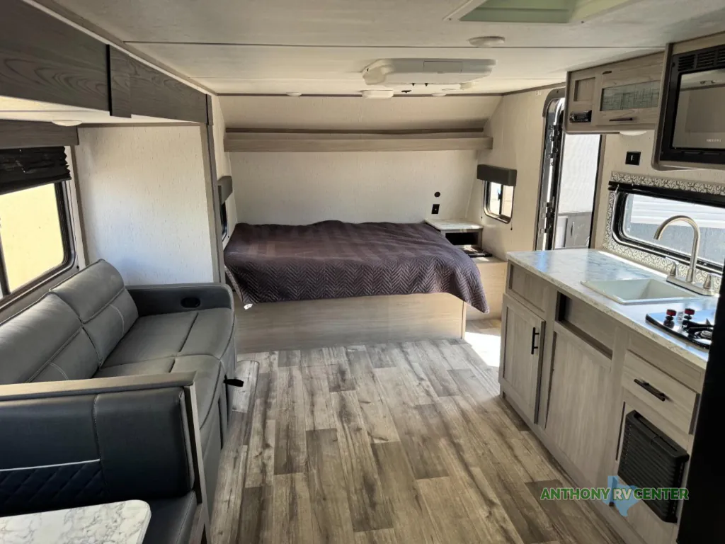 2023 Dutchmen Coleman Lantern LT 18FQ, Photos photo 17