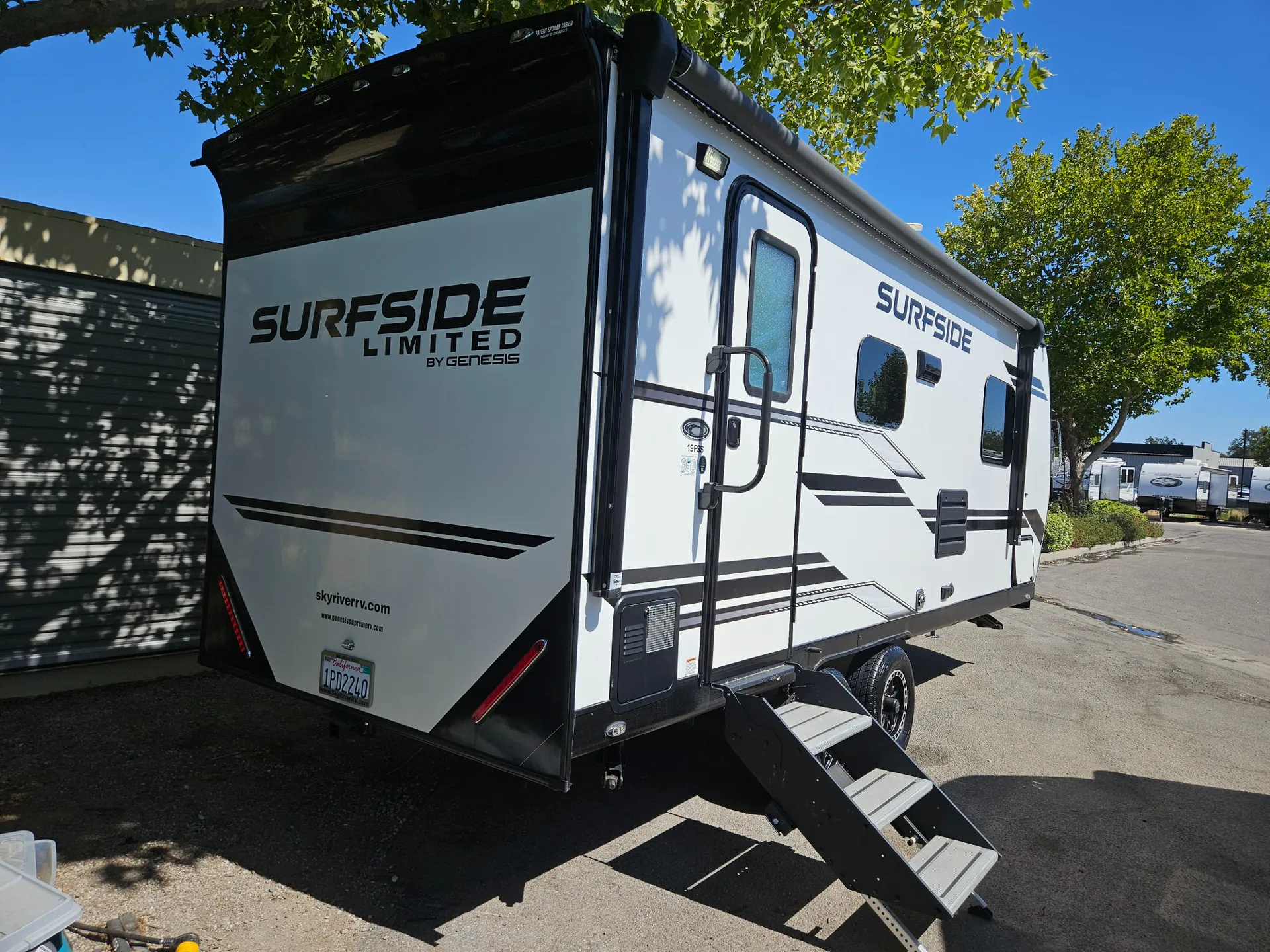 2023 Genesis Supreme Surfside 19FSS - Photo 3