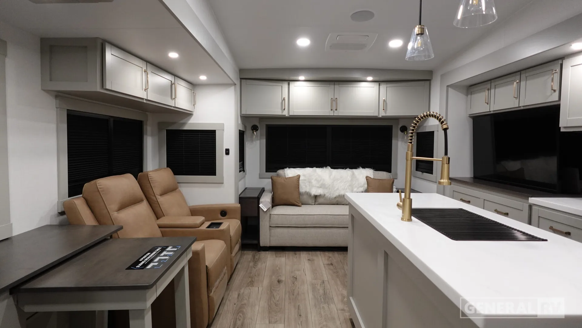 2026 Brinkley Model Z 2900 - Photo 3