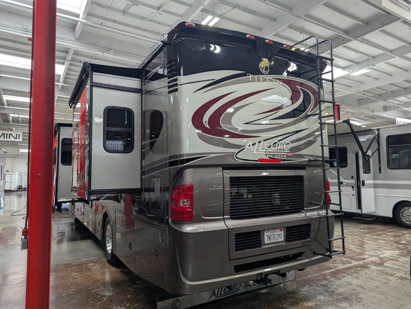 2016 Tiffin Allegro Red 38QBA - Photo 3