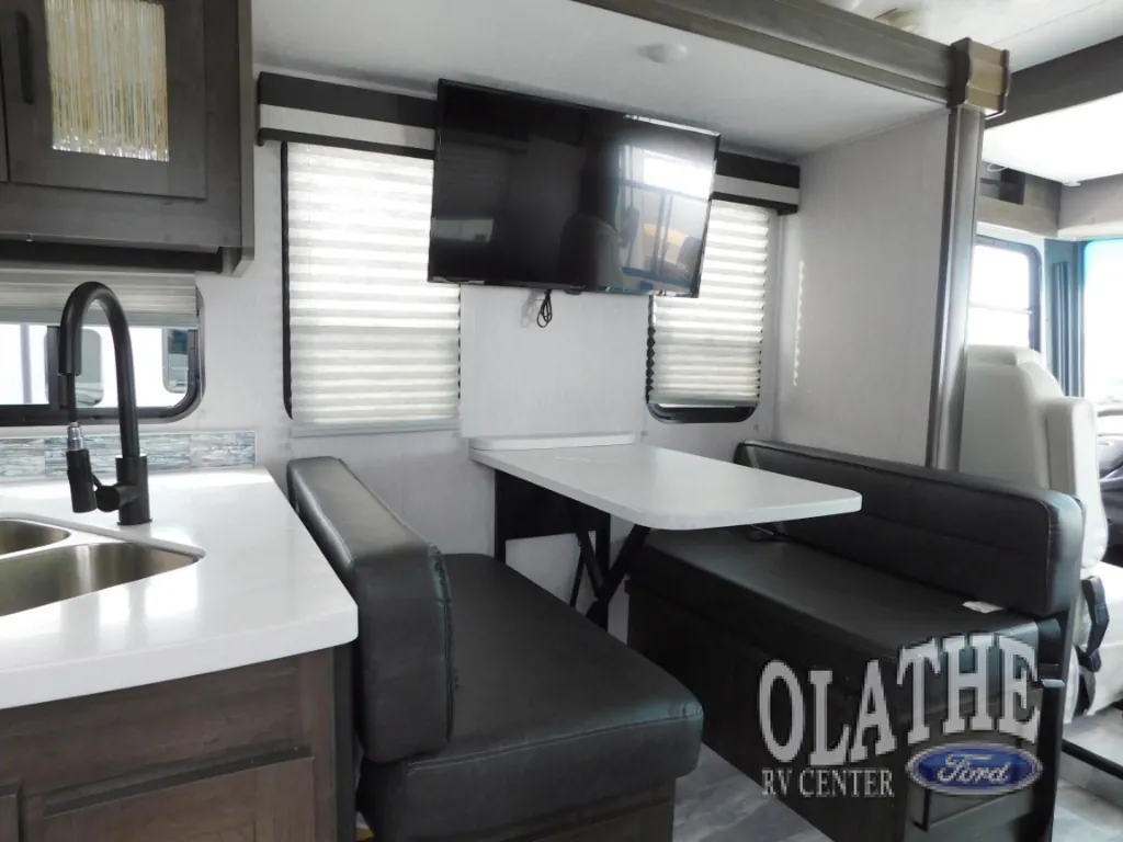 2024 Coachmen Pursuit 31BH, Photos photo 8