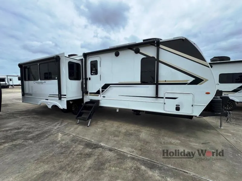2026 Keystone Cougar Half-Ton 29RLP - Photo 2