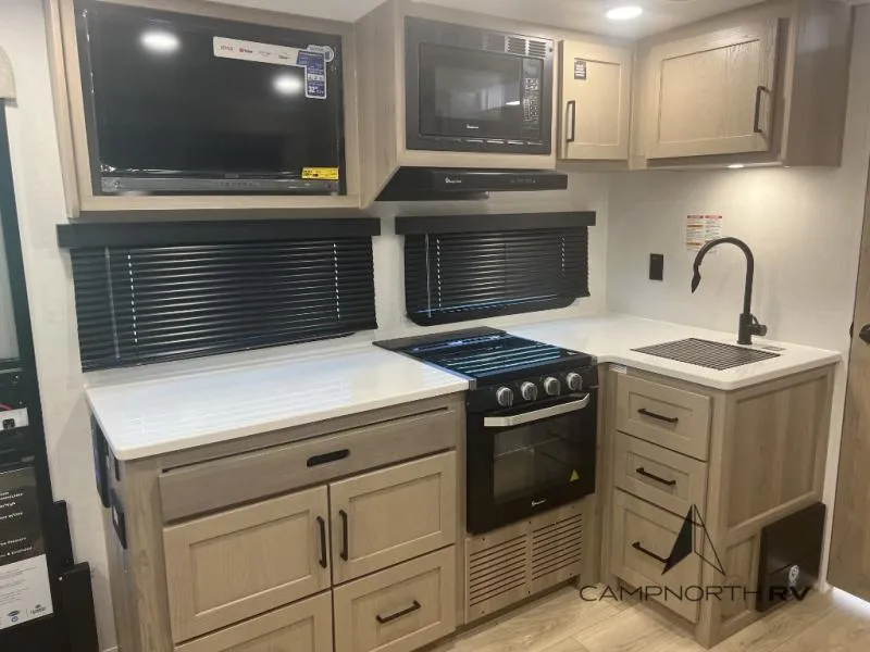 2027 Forest River RV Rockwood Mini Lite 2213S - Photo 3