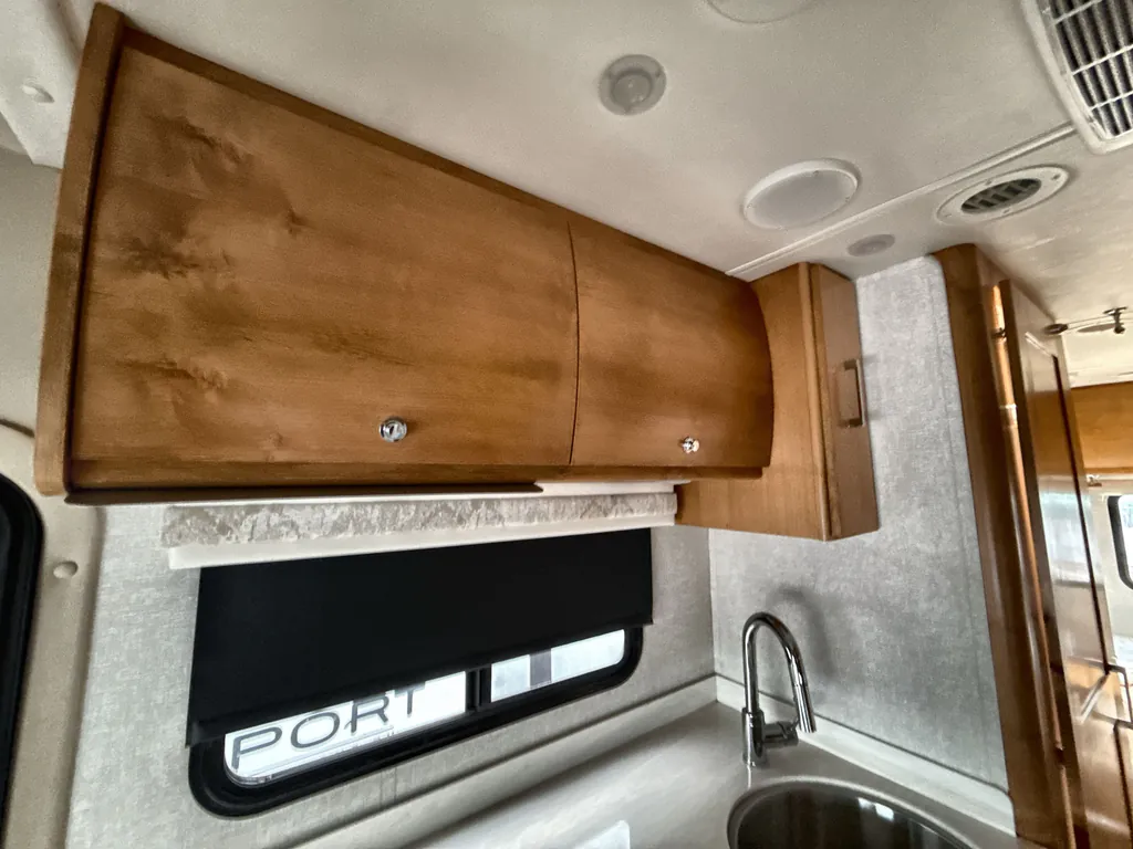 2019 Tiffin Wayfarer 24 TW, Photos photo 12