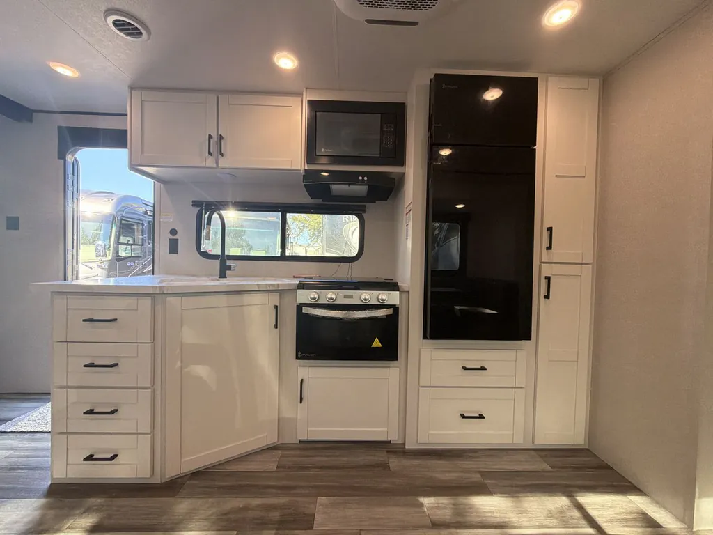 2026 Jayco Jay Flight SLX 321BDS, Photos photo 12