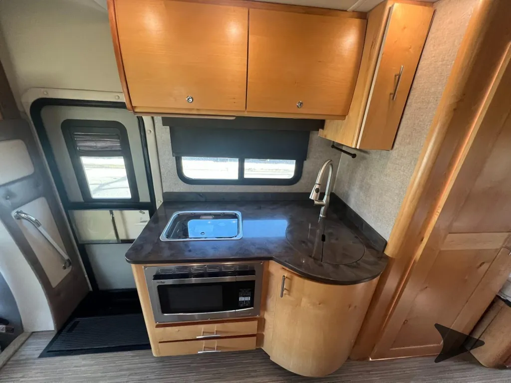 2018 Tiffin Wayfarer 24 TW, Photos photo 15