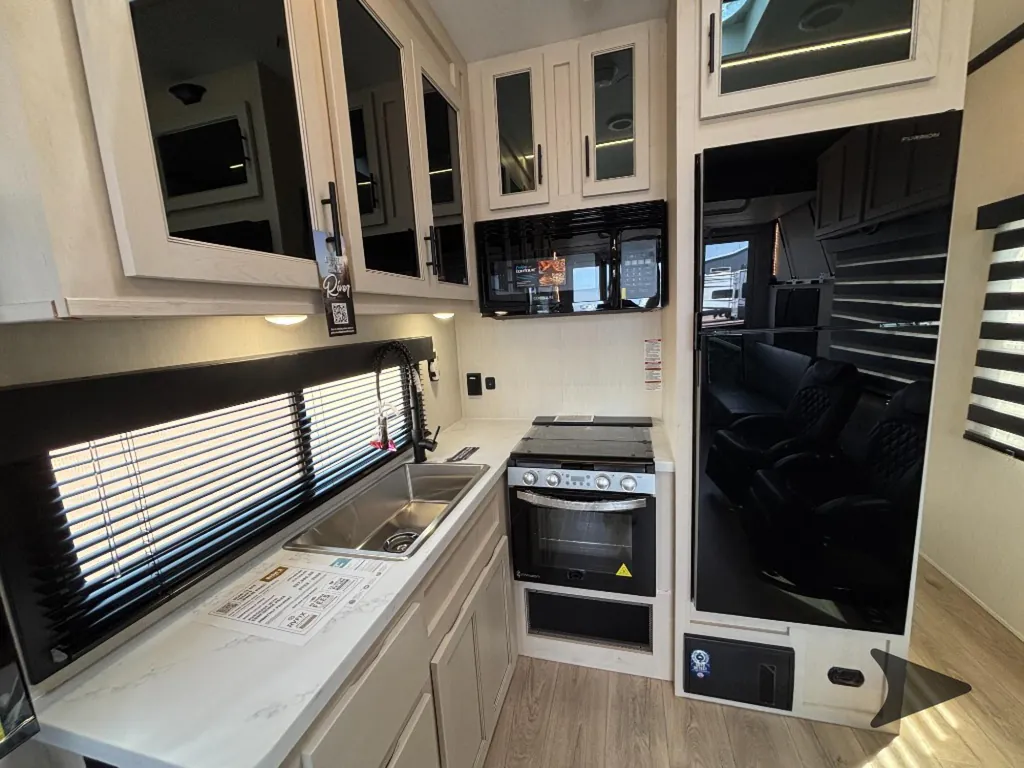 2026 Forest River Vengeance Rogue Armored 25L141, Photos photo 47