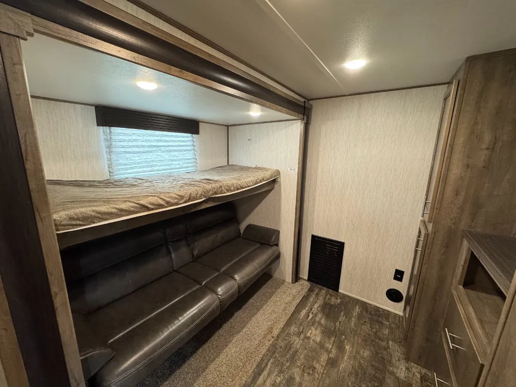 2019 Forest River Sabre 36BHQ, Photos photo 49