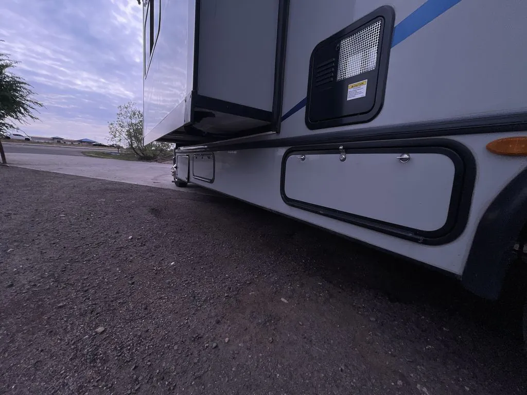 2023 Forest River Solera 32DSB — Photo 6
