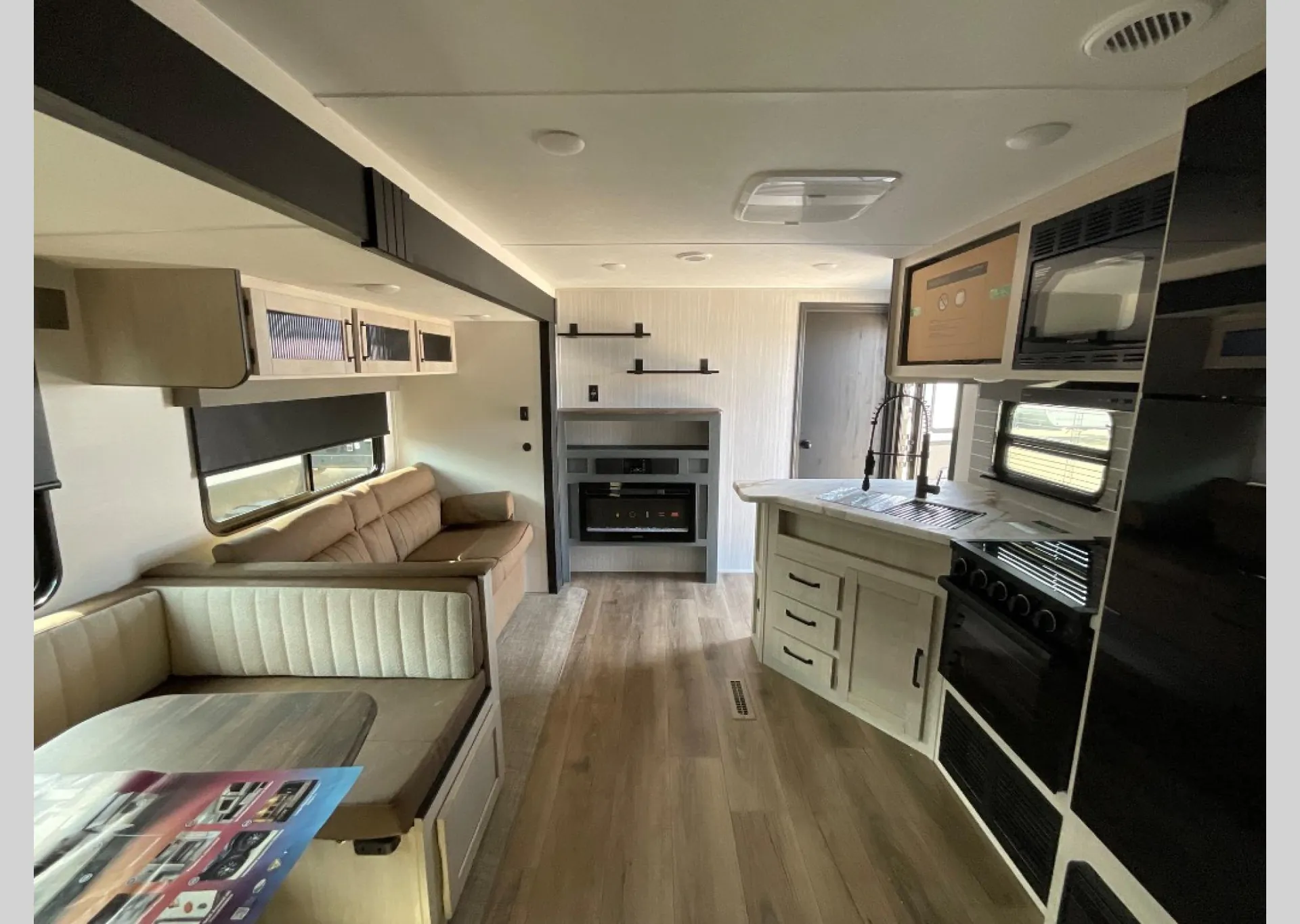 2027 Forest River Puma 32RBFQ — Photo 7