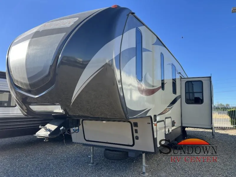 2017 Keystone RV Sprinter 269FWRLS - Main photo