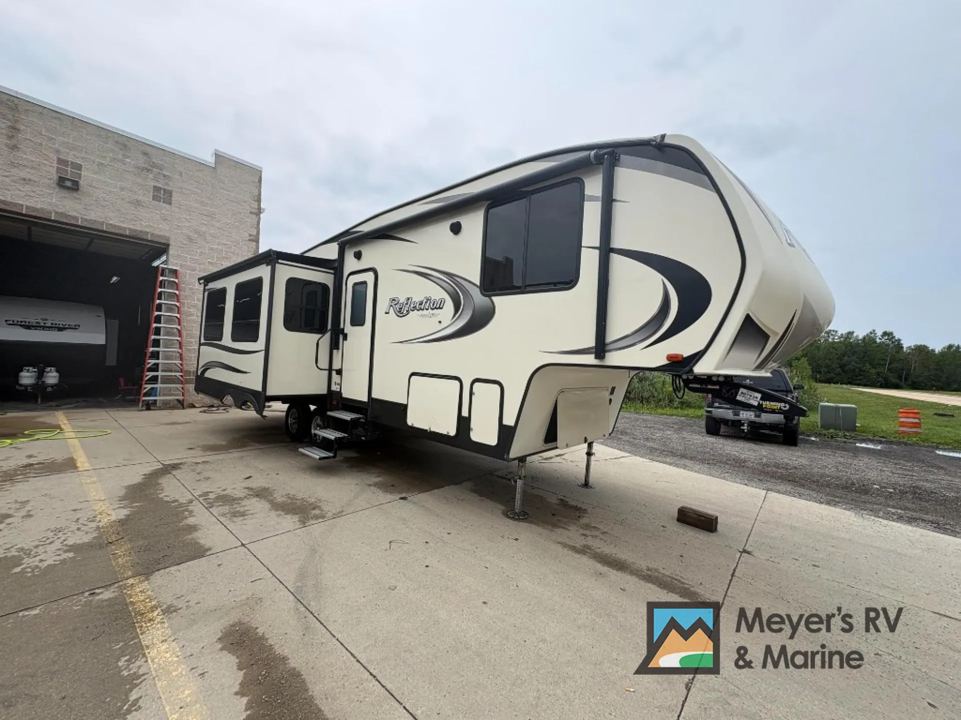 2018 Grand Design Reflection 150 Series 295RL - Photo 2