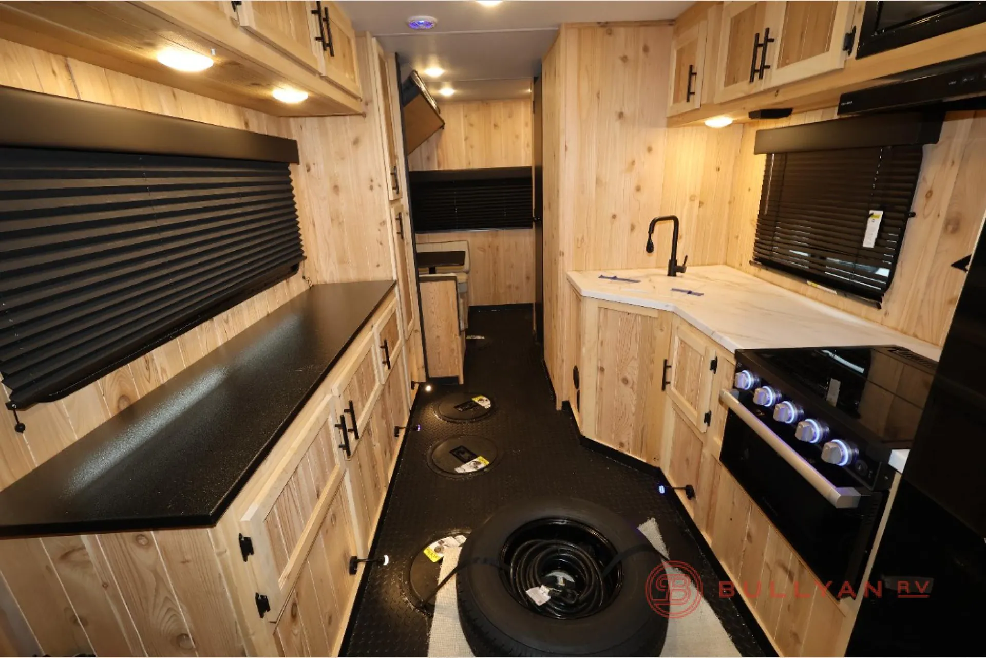 2027 Forest River Cherokee Grey Wolf 21CH - Photo 3