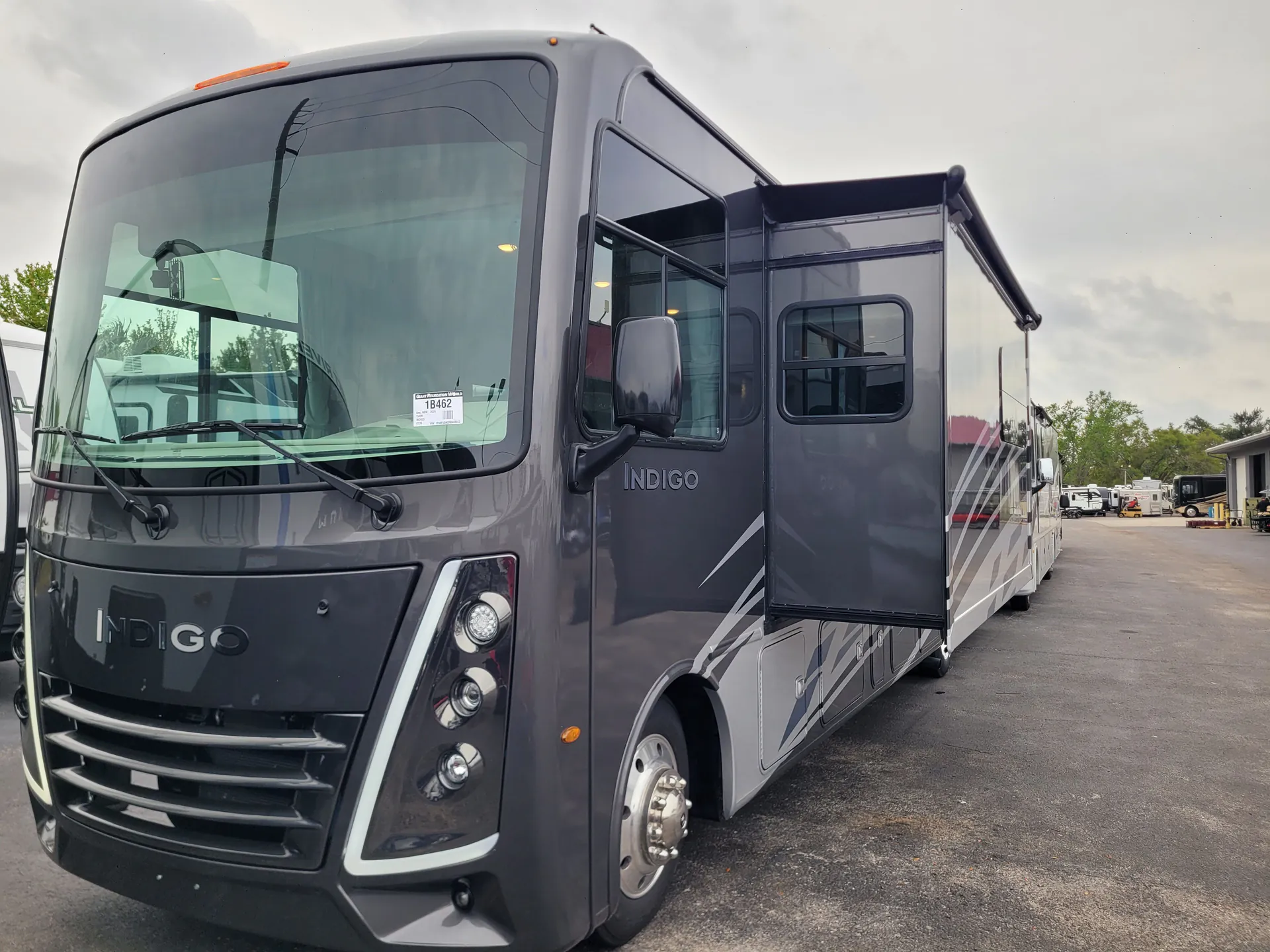 2025 Thor Motor Coach Indigo CC35 - Photo 3