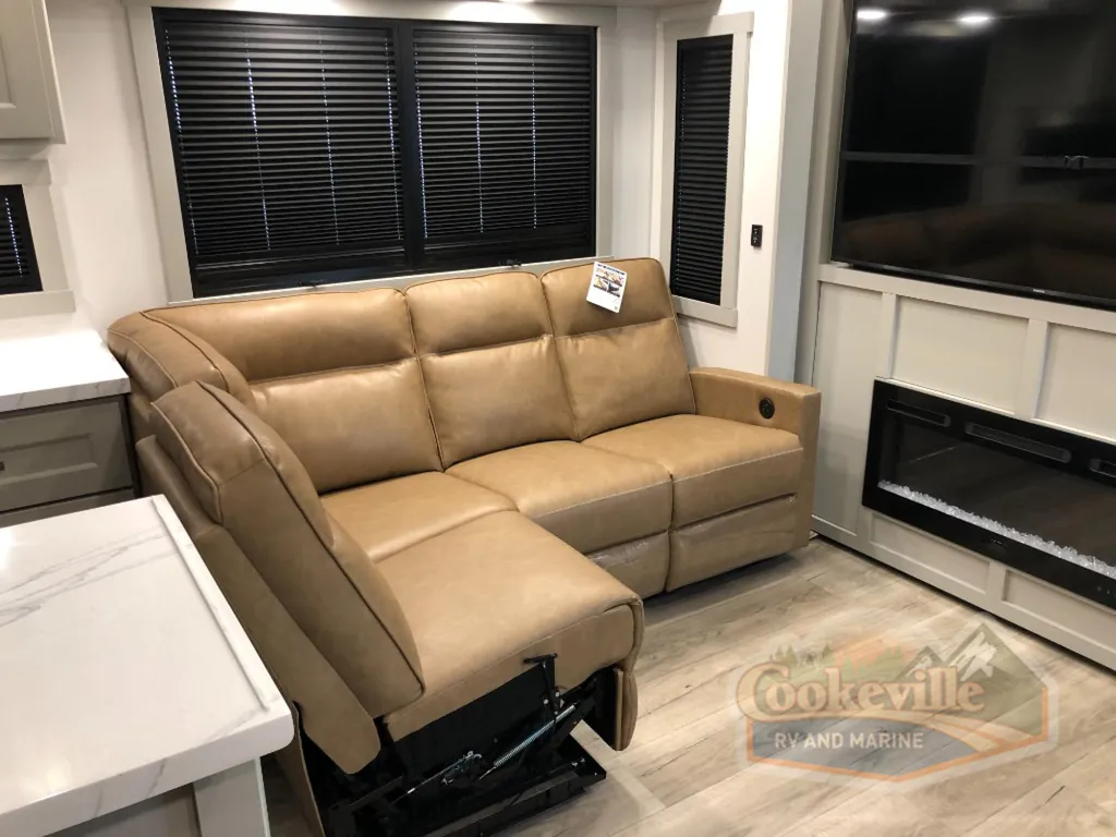 2026 Brinkley Model G 3970, Photos photo 7
