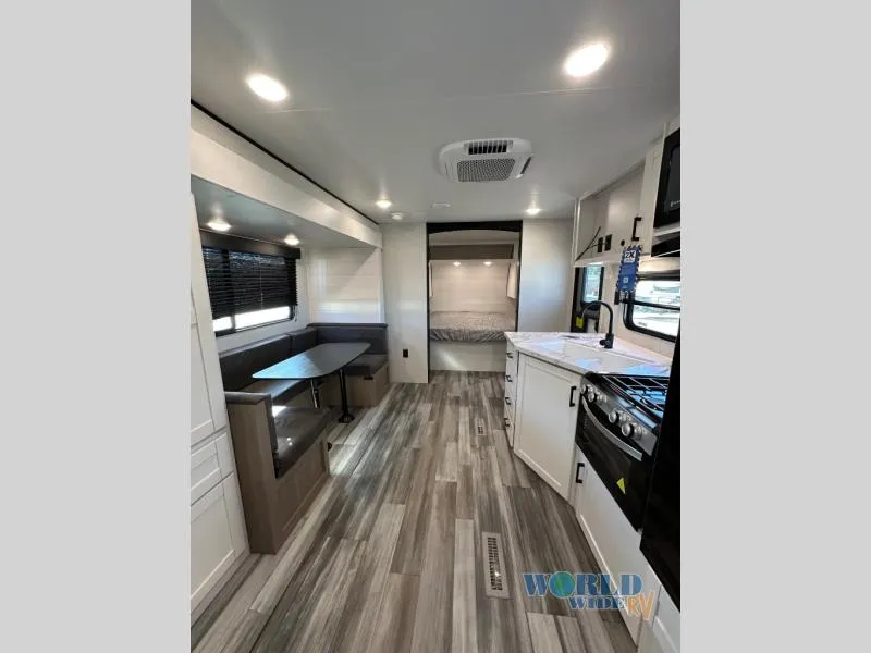 2026 Jayco Jay Flight SLX 245BHSW - Photo 4