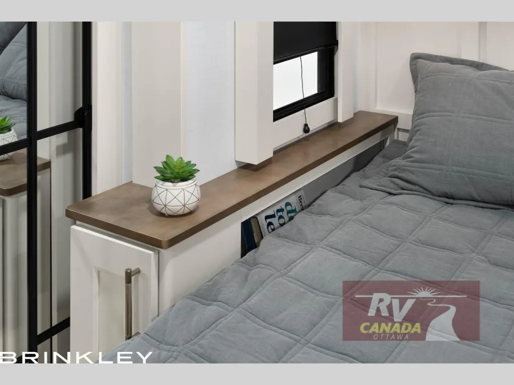 2027 Brinkley Model R 3710, Photos photo 49