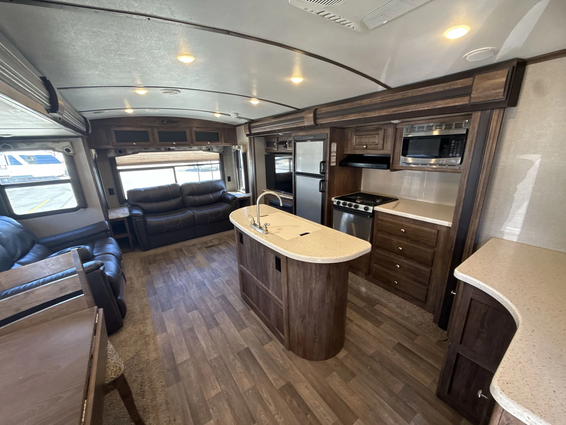 2018 Keystone Cougar XLite 30RLI — living area main