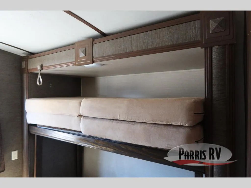 2015 Keystone RV Premier Ultra Lite 34BHPR - Photo 4