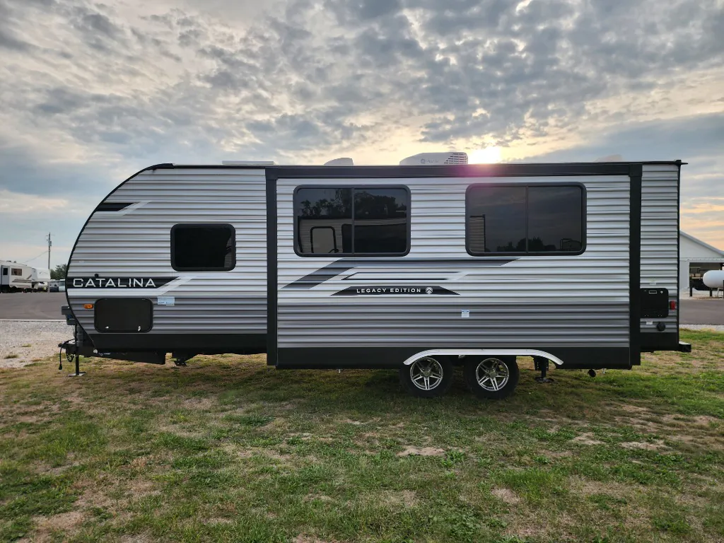 2025 Coachmen Catalina Legacy Edition 243RBS, Photos photo 5