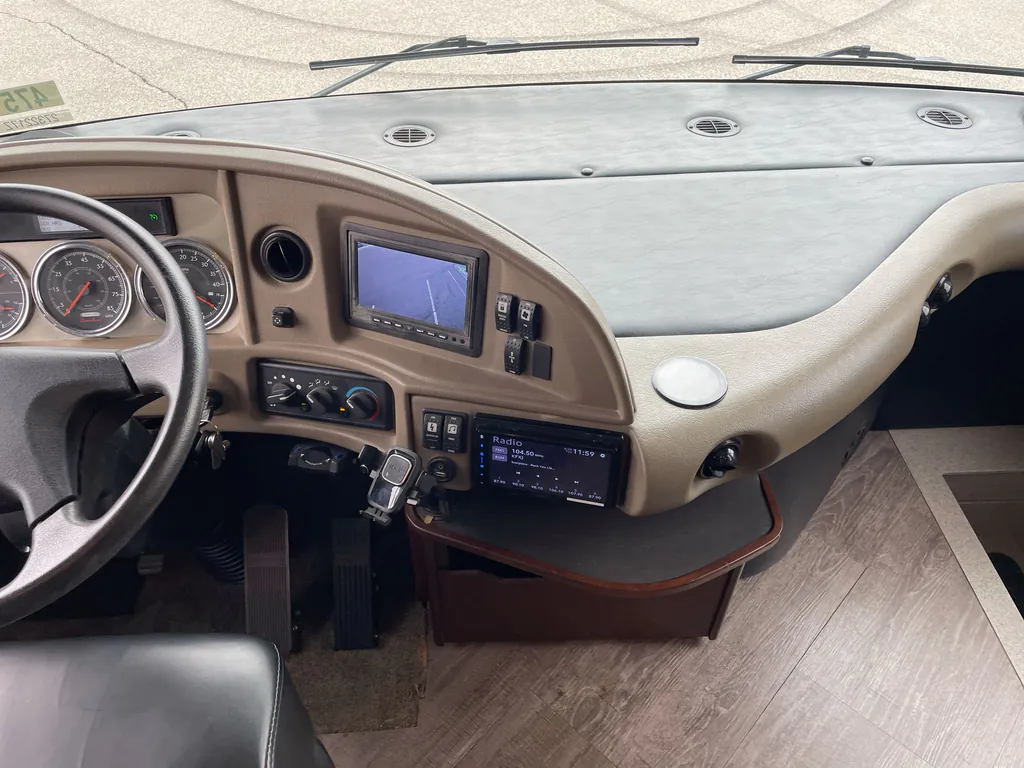 2017 Fleetwood Pace Arrow LXE 38F, Photos photo 42