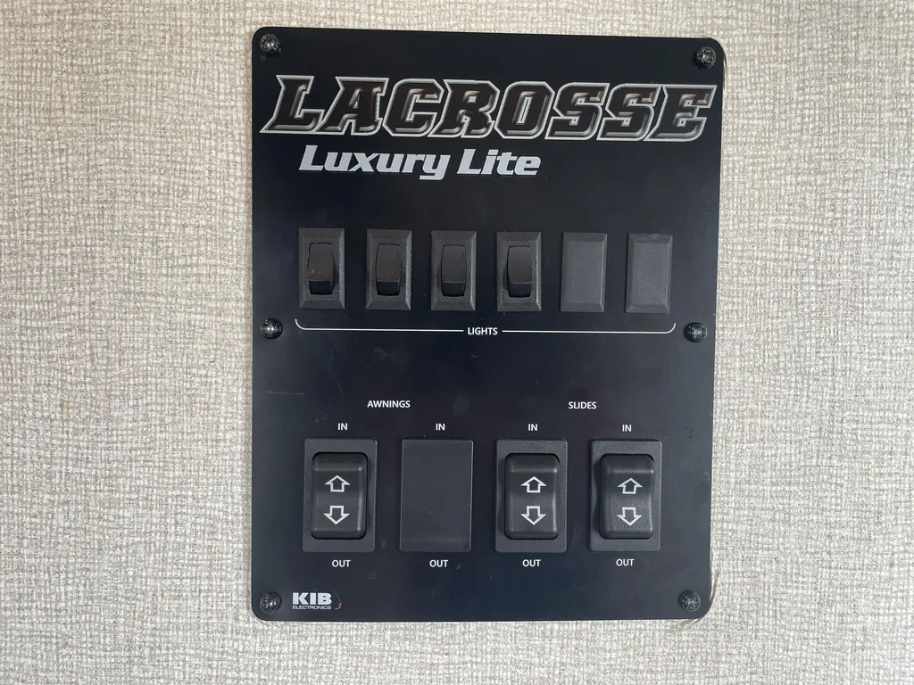 2020 Prime Time LaCrosse 3370MB, Photos photo 19