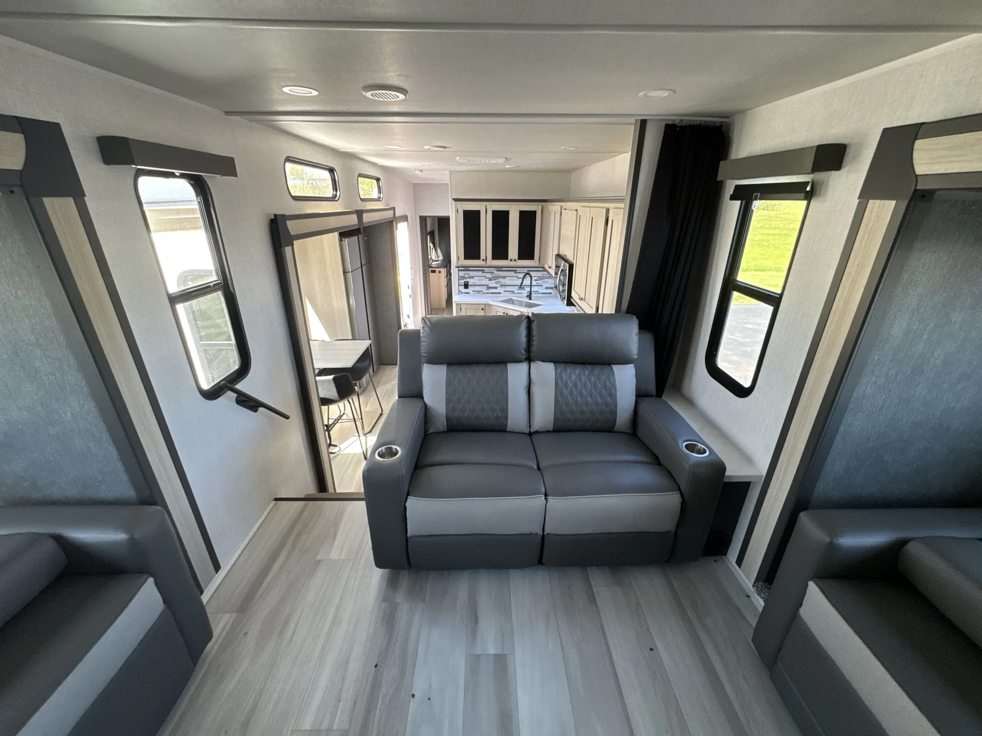 2025 Forest River Wildcat 35FL — living area main