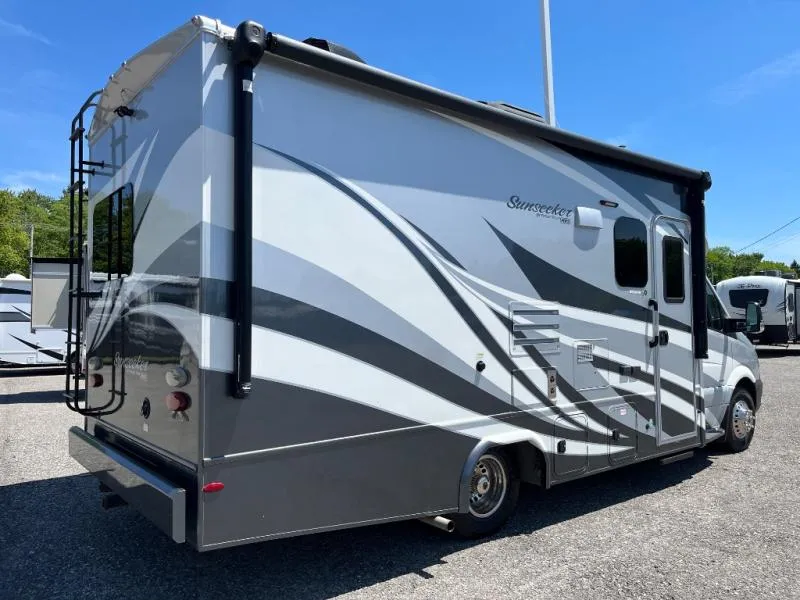 2017 Forest River RV Sunseeker MBS 2400W - Photo 2