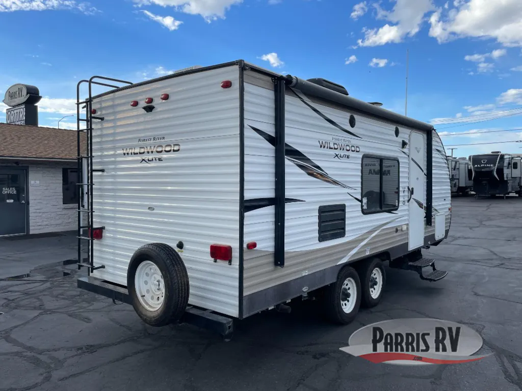 2019 Forest River Wildwood X-Lite 201BHXL, Photos photo 5