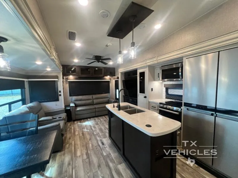 2022 Jayco Eagle 355MBQS - Photo 2