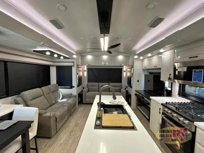 2027 Jayco Pinnacle 32RLTS - Photo 4