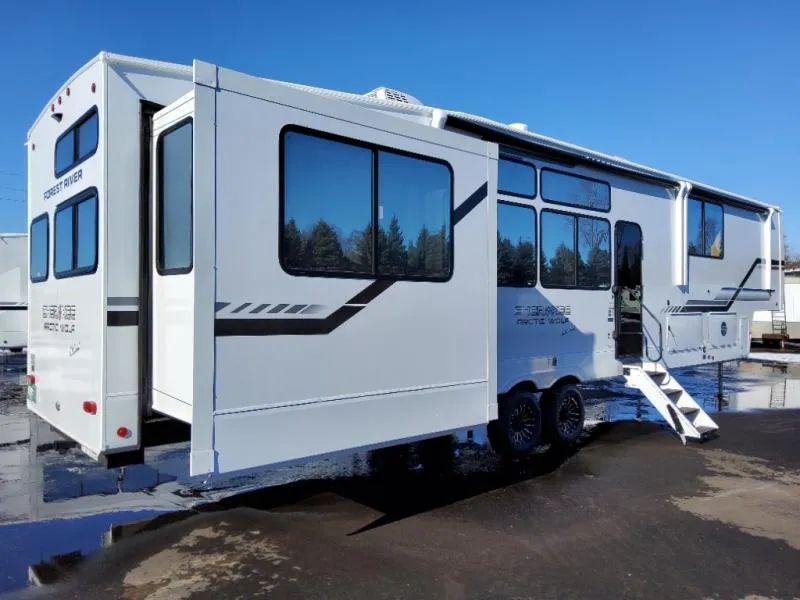 2026 Forest River Cherokee Arctic Wolf 38LEAHG - Photo 3