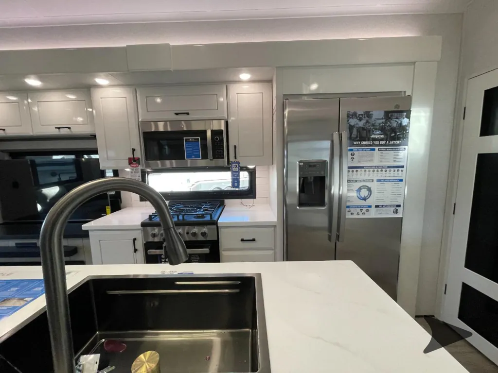 2027 Jayco Pinnacle 32RLTS, Photos photo 24