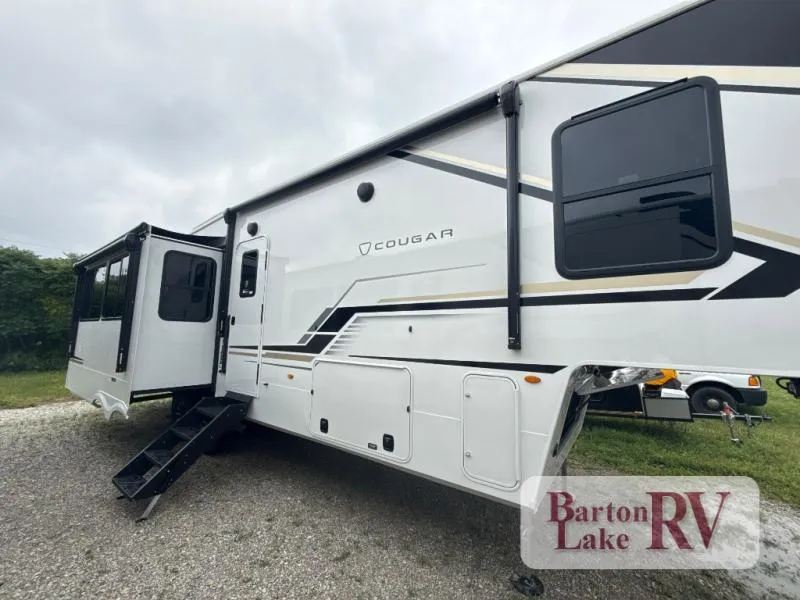 2027 Keystone Cougar 316RLS - Photo 2