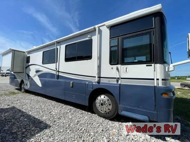 2002 Winnebago ULTIMATE ADVANTAGE 40E - Photo 4