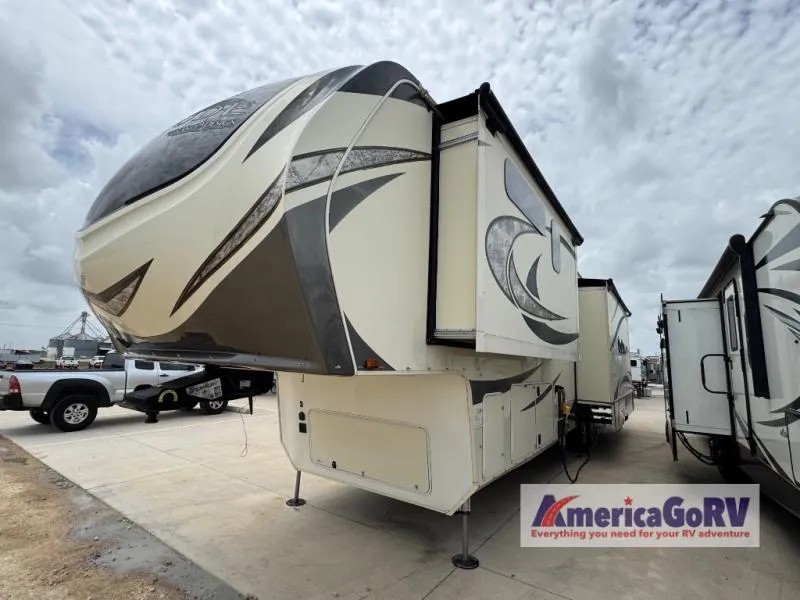 2017 Grand Design Solitude 384GK - Photo 4