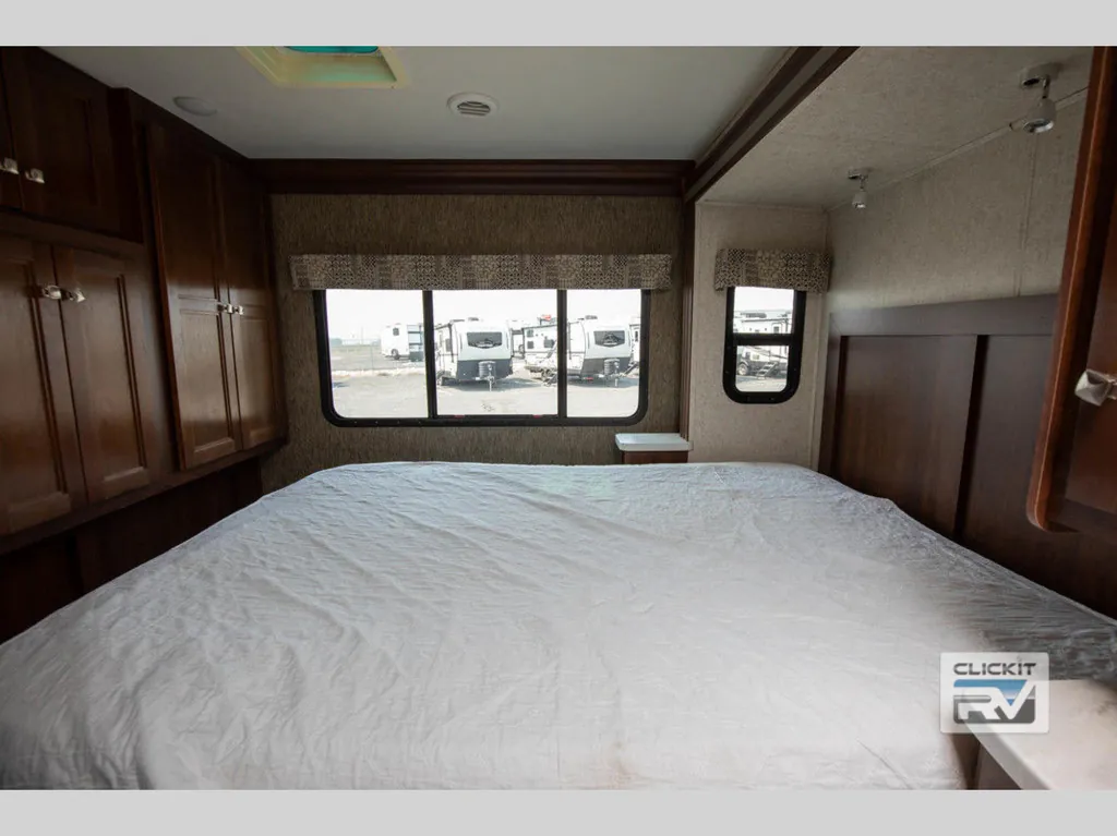 2027 Forest River Forester 3151S, Photos photo 15