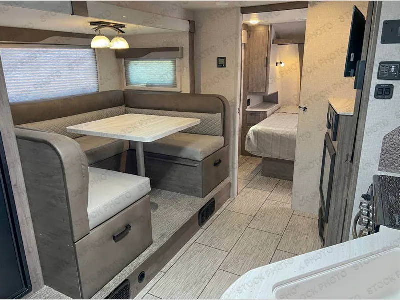 2026 Lance Lance Travel Trailers 2445 - Photo 2