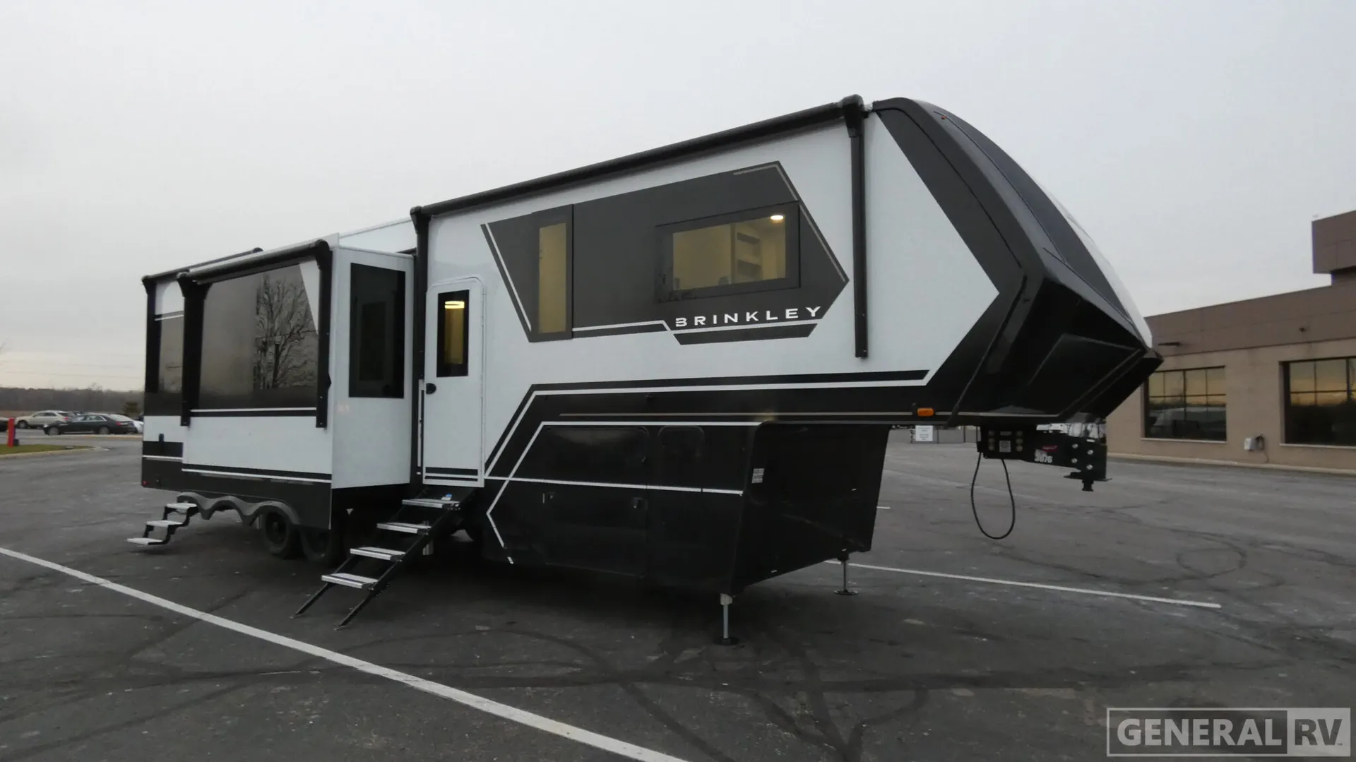 2026 Brinkley Model G 3520 - Photo 2