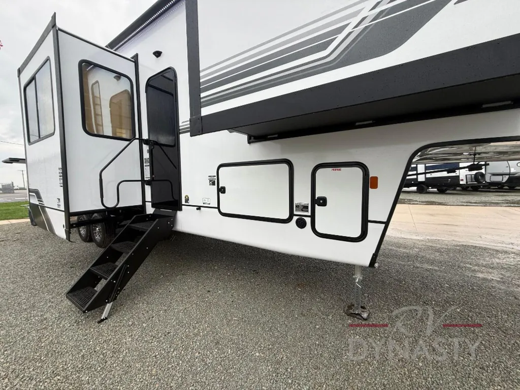2027 Forest River Sabre 37FLH, Photos photo 50