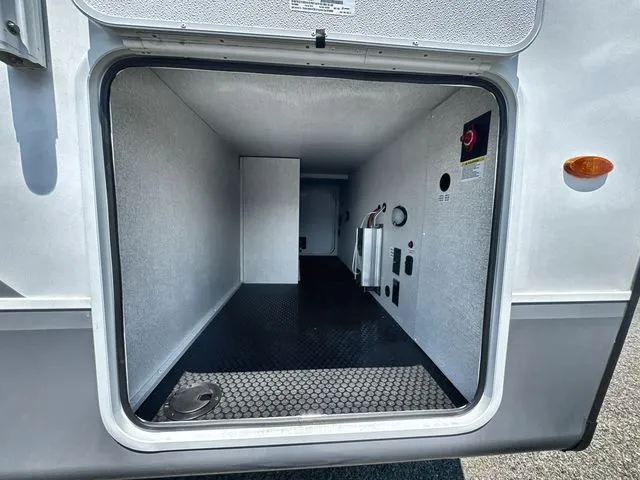 2027 Highland Ridge Roamer Light Duty 29RLTS - Photo 3