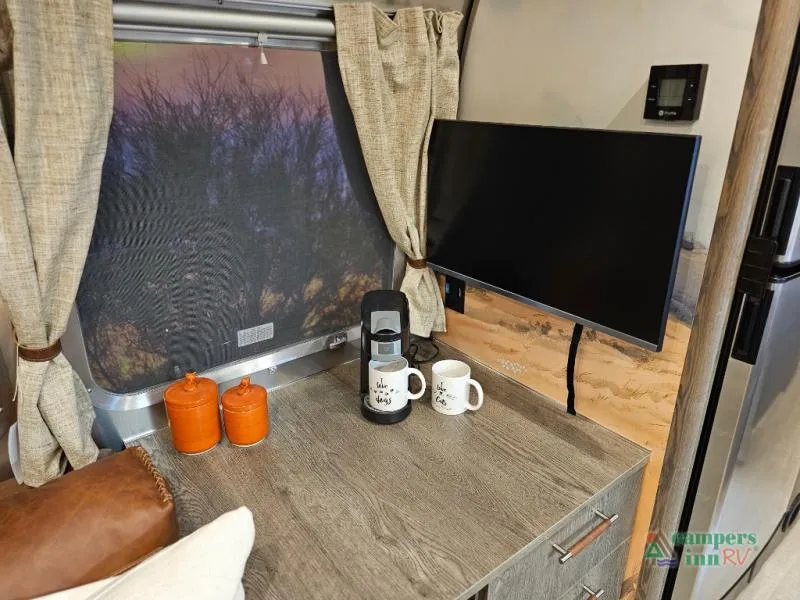 2026 Airstream Stetson + 6666 Special Edition 27FBT - Photo 3