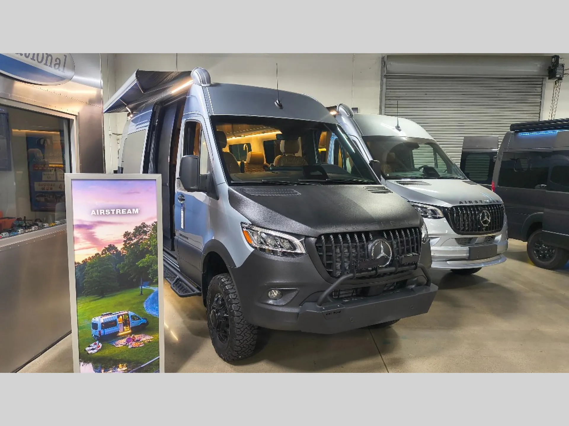 2027 Airstream Interstate 24GLX - Photo 2