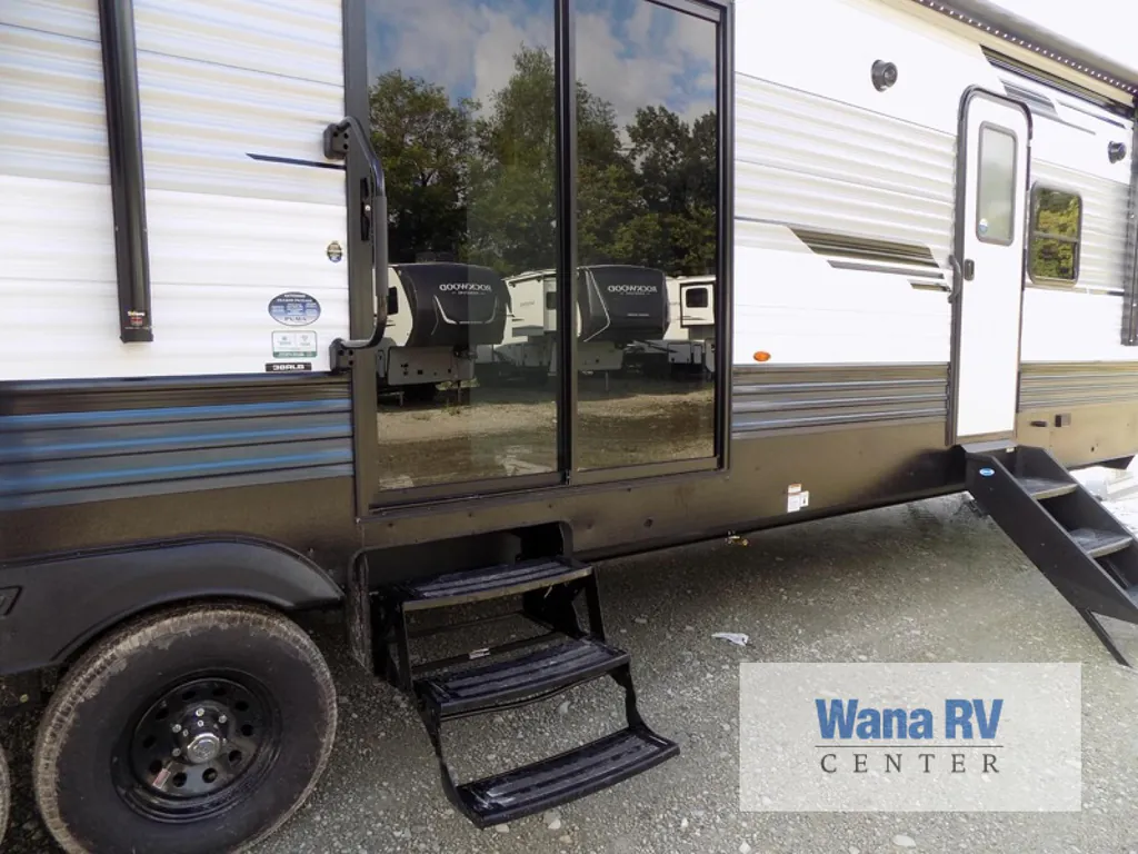 2027 Forest River Puma Vista 38RLB, Photos photo 11