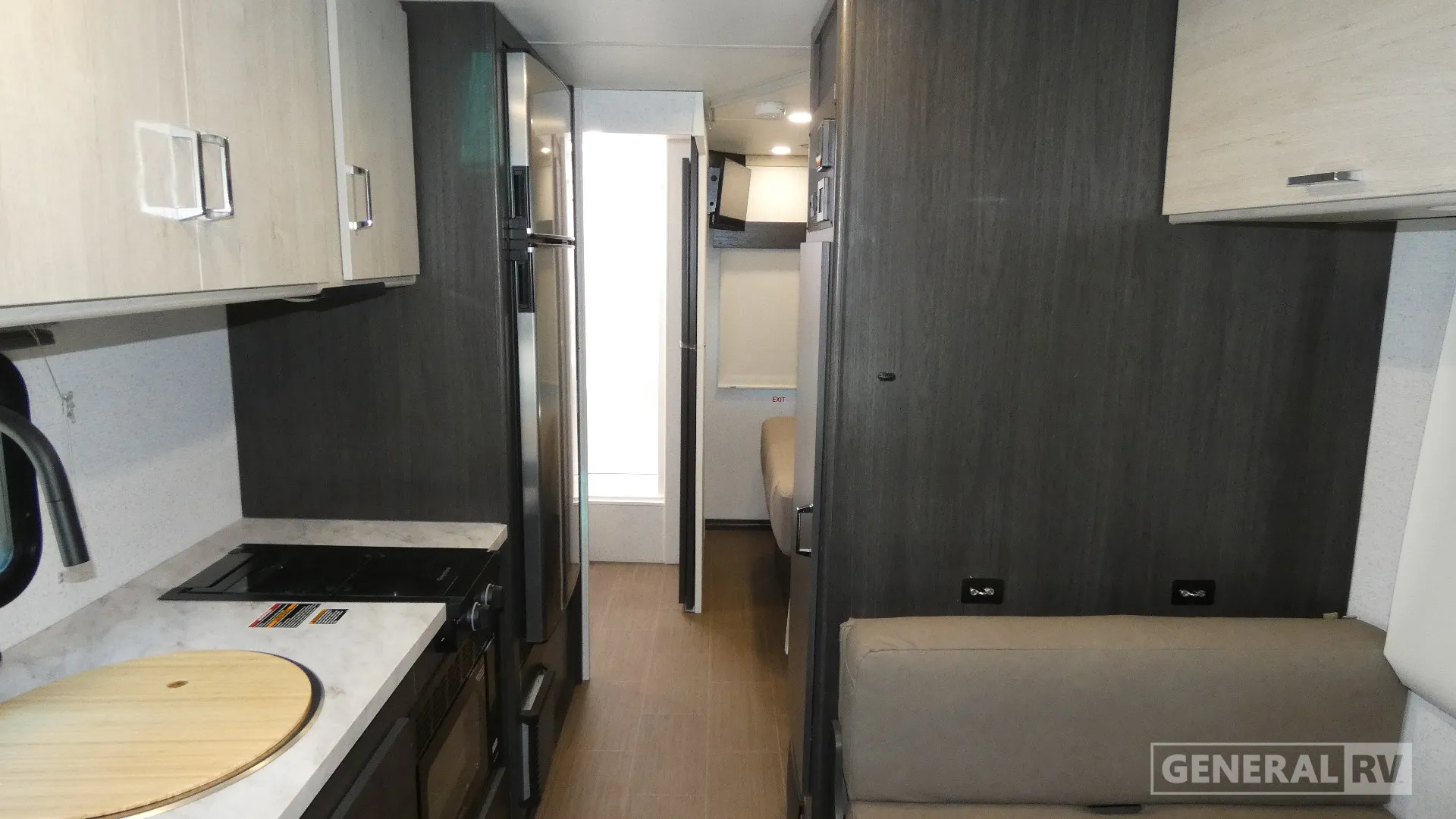 2027 Winnebago Sunflyer 22RS - Photo 3