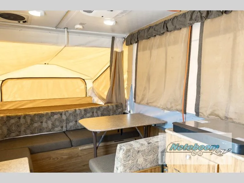 2012 Forest River RV Flagstaff MAC LTD Series 206ST - Photo 2